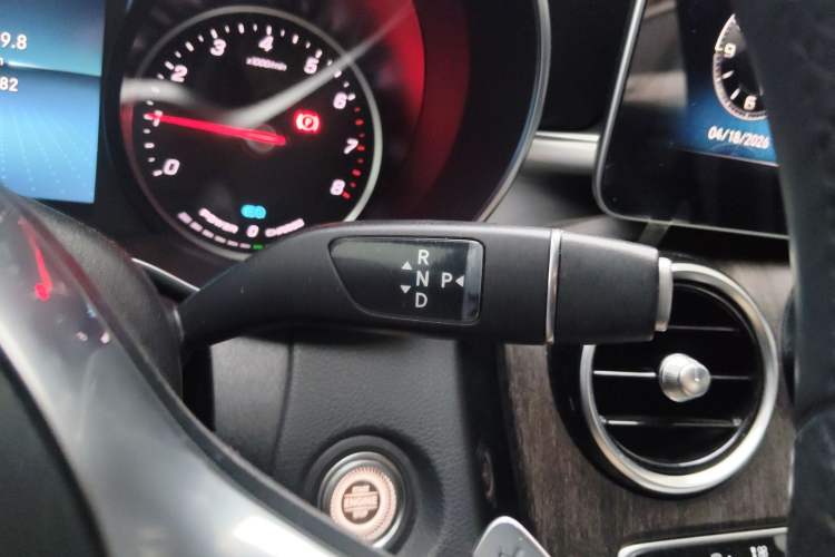 Used Mercedes-Benz C-Class 2019 C 260 Sport Edition Gear Lever