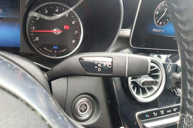 Used Mercedes-Benz C-Class 2019 C 260 Sport Edition Gear Lever