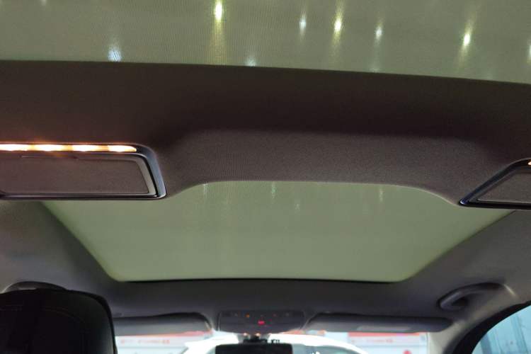 Used Mercedes-Benz C-Class 2019 Restyled C 260 L Sport Edition Headliner