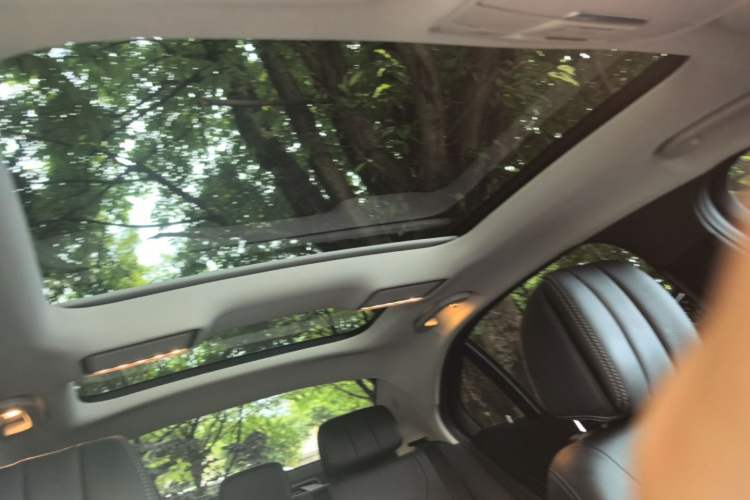 Used Mercedes-Benz C-Class 2019 C 260 L Sport Edition Headliner