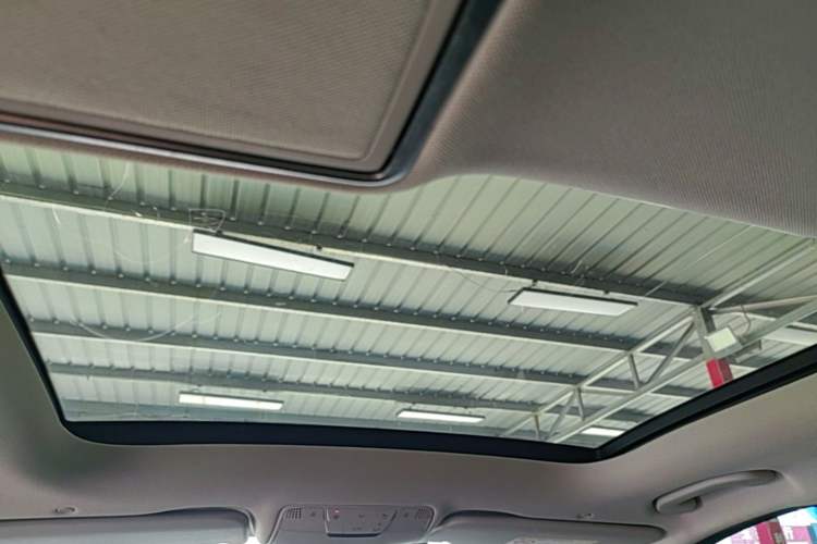 Used Mercedes-Benz C-Class 2019 Restyled C 260 L Sport Edition Headliner