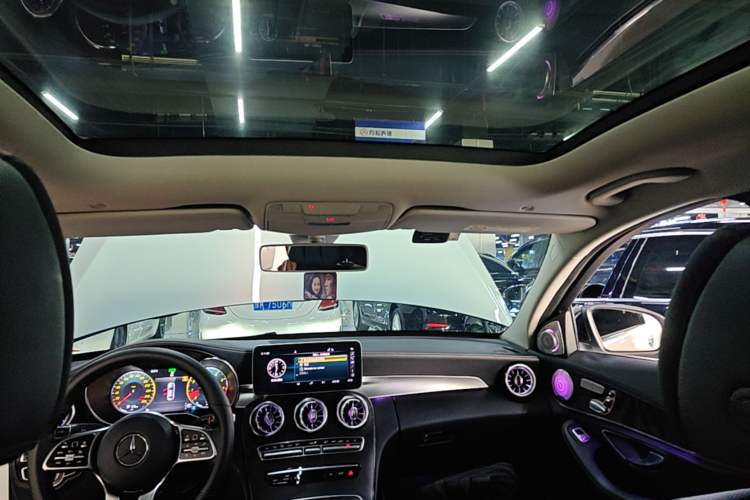 Used Mercedes-Benz C-Class 2019 Restyled C 260 L Sport Edition Headliner