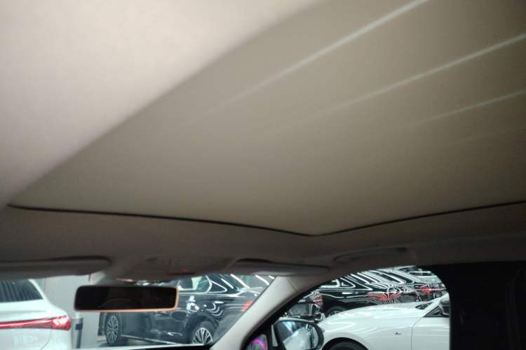 Used Mercedes-Benz C-Class 2019 C 260 Estate Headliner
