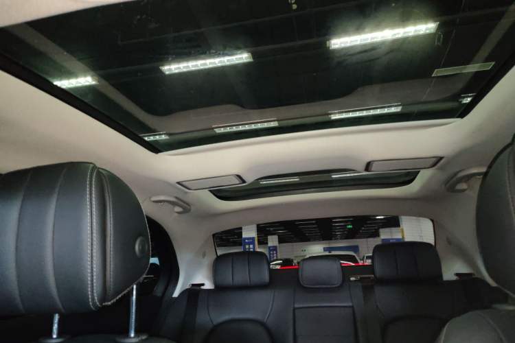 Used Mercedes-Benz C-Class 2019 C 260 L Sport Edition Headliner