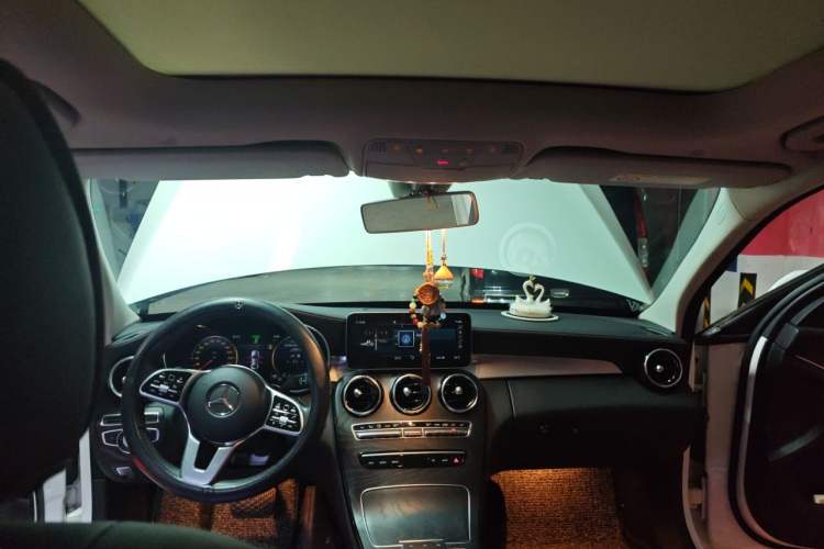 Used Mercedes-Benz C-Class 2019 Restyled C 260 L Sport Edition Headliner