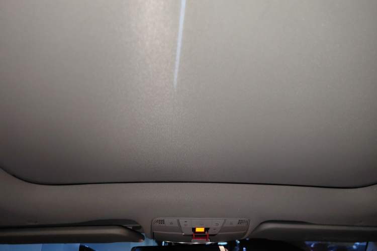 Used Mercedes-Benz C-Class 2019 Restyled C 260 L Sport Edition Headliner