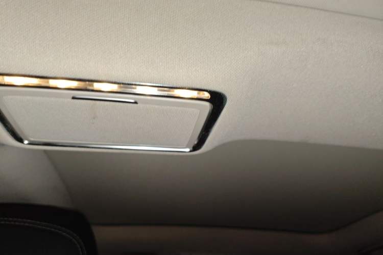 Used Mercedes-Benz C-Class 2019 Restyled C 260 L Sport Edition Headliner