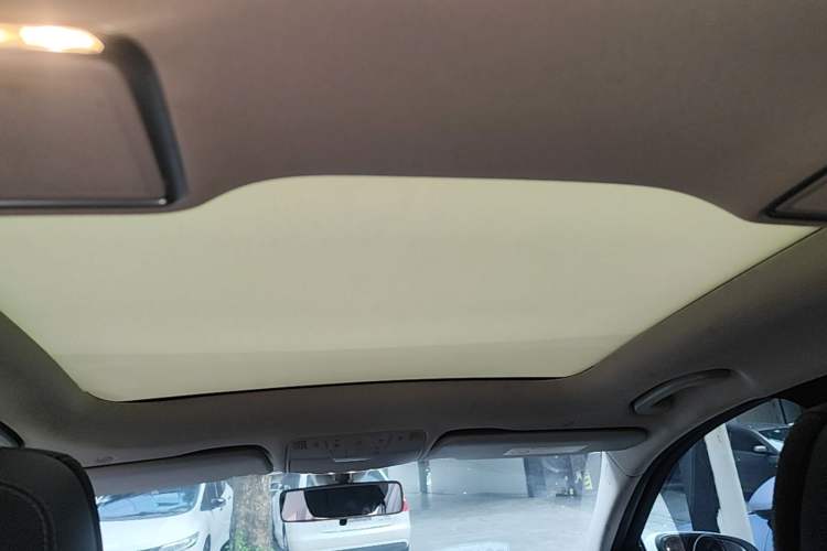 Used Mercedes-Benz C-Class 2019 C 260 L Sport Edition Headliner