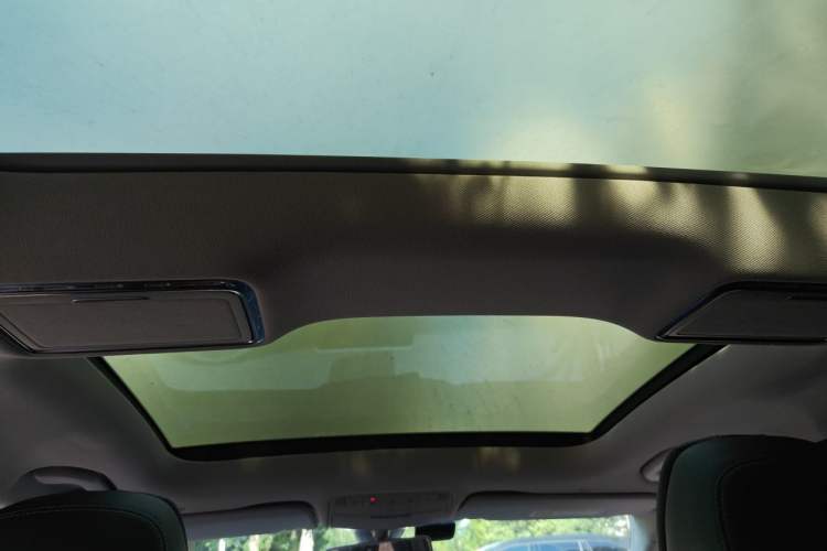 Used Mercedes-Benz C-Class 2019 Restyled C 260 L Sport Edition Headliner