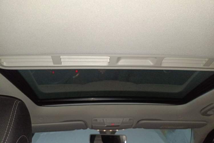Used Mercedes-Benz C-Class 2019 C 180 L Fashion Edition Sport Version Headliner