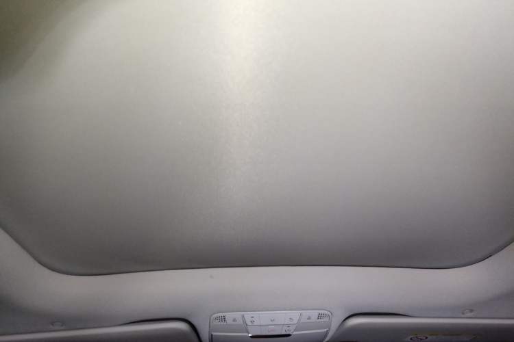 Used Mercedes-Benz C-Class 2019 Restyled C 260 L Sport Edition Headliner