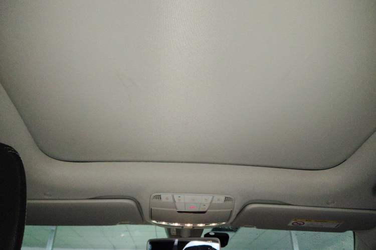 Used Mercedes-Benz C-Class 2019 C 260 L Headliner