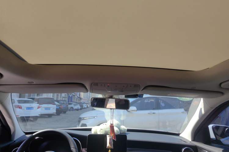 Used Mercedes-Benz C-Class 2019 Restyled C 260 L Sport Edition Headliner