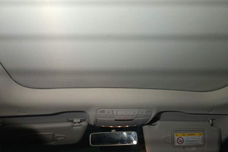 Used Mercedes-Benz C-Class 2019 C 260 L Sport Edition Headliner
