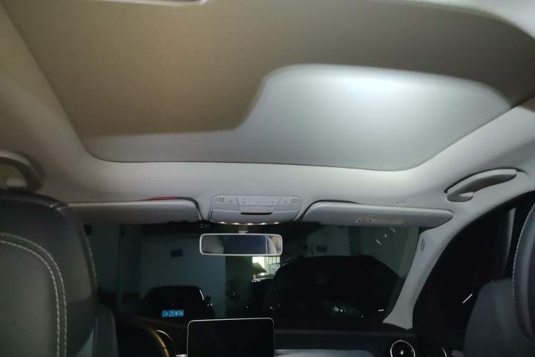 Used Mercedes-Benz C-Class 2019 Restyled C 260 L Sport Edition Headliner
