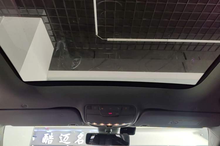Used Mercedes-Benz C-Class 2019 Restyled C 260 L Sport Edition Headliner