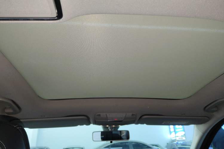 Used Mercedes-Benz C-Class 2019 Restyled C 260 L Sport Edition Headliner