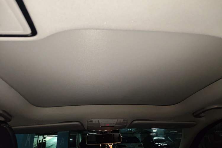 Used Mercedes-Benz C-Class 2019 Restyled C 260 L Sport Edition Headliner