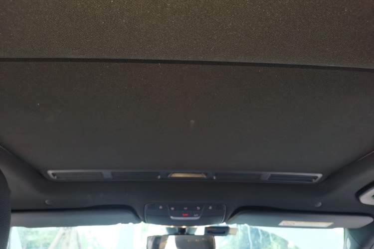 Used Mercedes-Benz C-Class 2019 C 260 Sport Edition Headliner