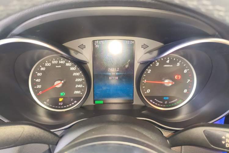 Used Mercedes-Benz C-Class 2019 C 260 Sport Edition Instrument Cluster