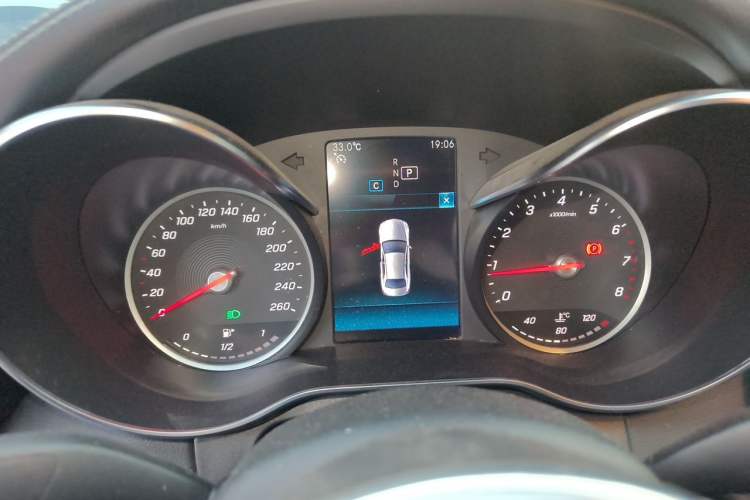 Used Mercedes-Benz C-Class 2019 C 180 L Fashion Edition Sport Version Instrument Cluster