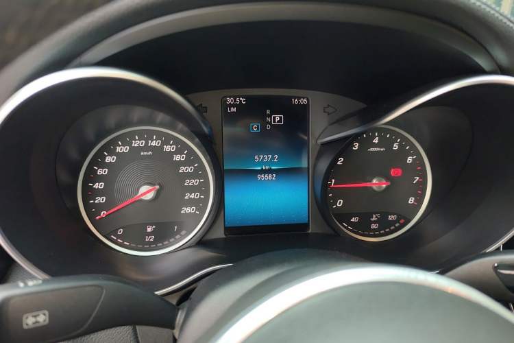 Used Mercedes-Benz C-Class 2019 C 180 L Fashion Edition Sport Version Instrument Cluster