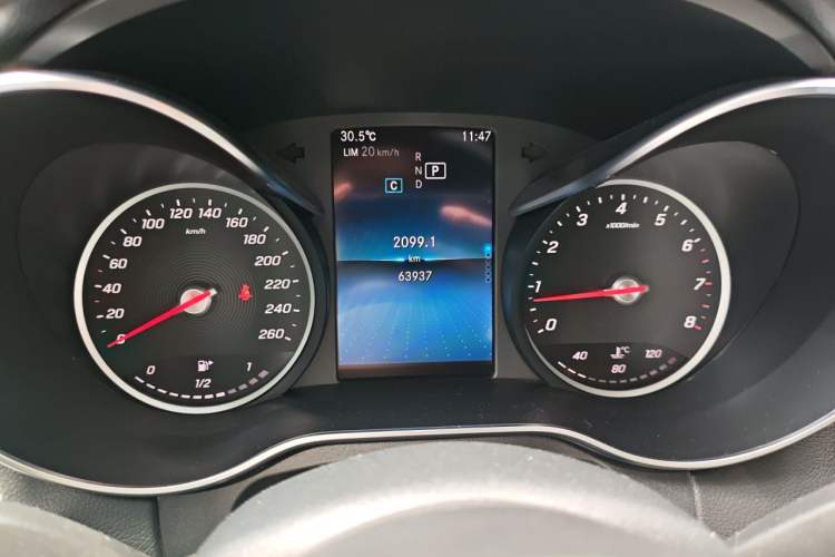 Used Mercedes-Benz C-Class 2019 C 180 L Dynamic Sports Edition Instrument Cluster
