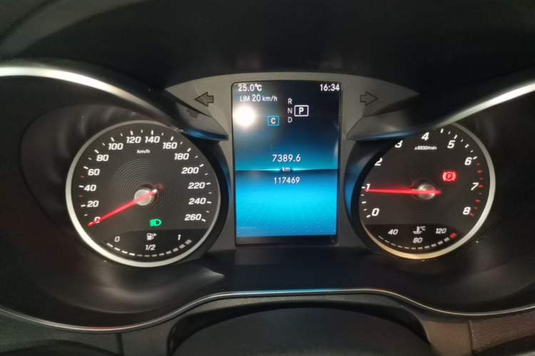 Used Mercedes-Benz C-Class 2019 C 180 L Fashion Edition Sport Version Instrument Cluster