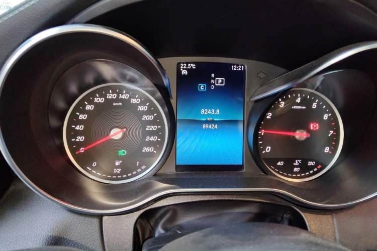 Used Mercedes-Benz C-Class 2019 C 180 L Fashion Edition Sport Version Instrument Cluster