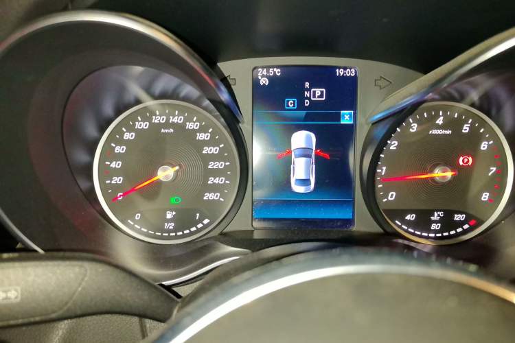 Used Mercedes-Benz C-Class 2019 C 180 L Fashion Edition Sport Version Instrument Cluster