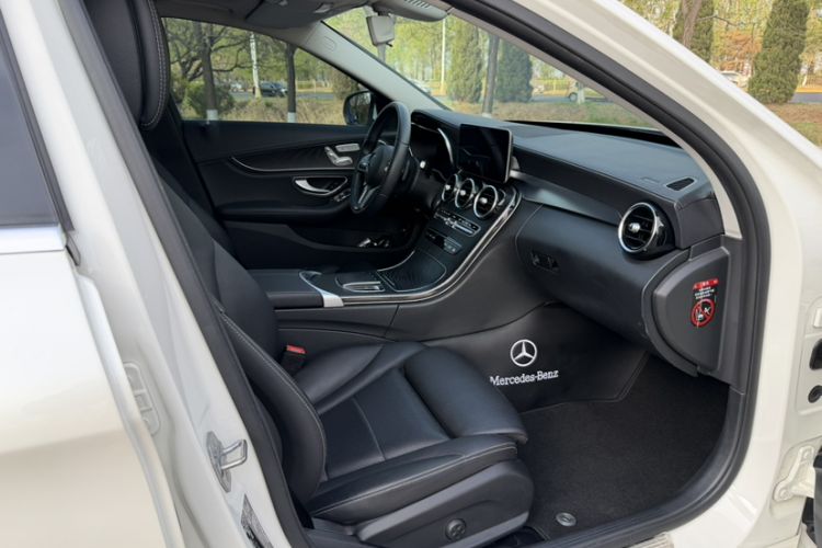 Used Mercedes-Benz C-Class 2019 Restyled C 260 L Sport Edition Interior 1