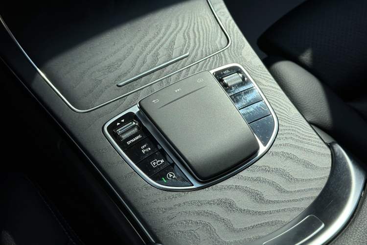Used Mercedes-Benz C-Class 2019 C 260 Estate Interior 1