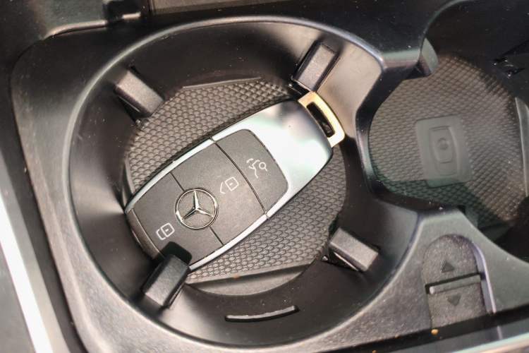 Used Mercedes-Benz C-Class 2019 C 260 Estate Interior 1
