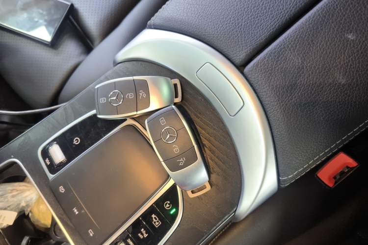 Used Mercedes-Benz C-Class 2019 C 260 L Sport Edition Interior 1