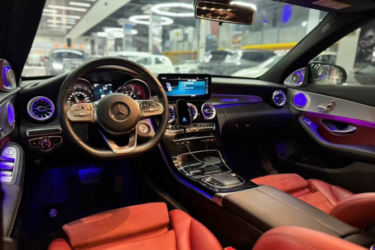 Used Mercedes-Benz C-Class 2019 C 260 Sport Edition Interior 1