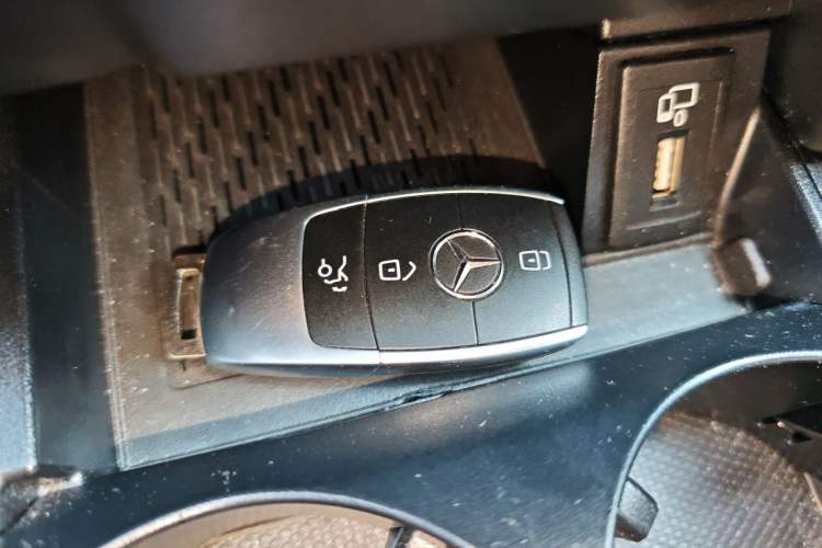 Used Mercedes-Benz C-Class 2019 C 260 L Sport Edition Interior 1