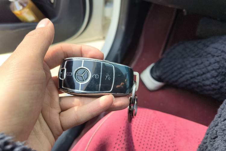 Used Mercedes-Benz C-Class 2019 C 260 Sport Edition Interior 1