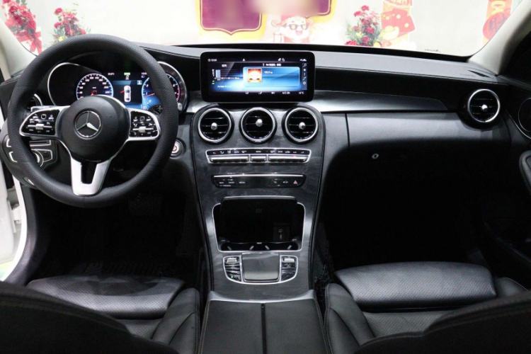 Used Mercedes-Benz C-Class 2019 C 260 L Sport Edition Interior 1