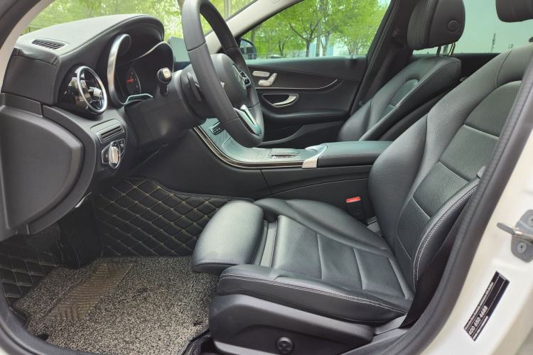 Used Mercedes-Benz C-Class 2019 C 260 L Sport Edition Interior 1