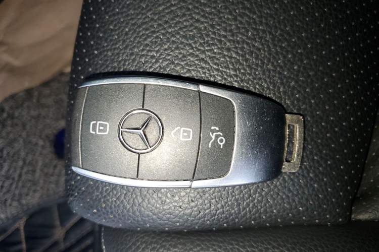 Used Mercedes-Benz C-Class 2019 C 260 L 4MATIC Sport Edition Interior 1