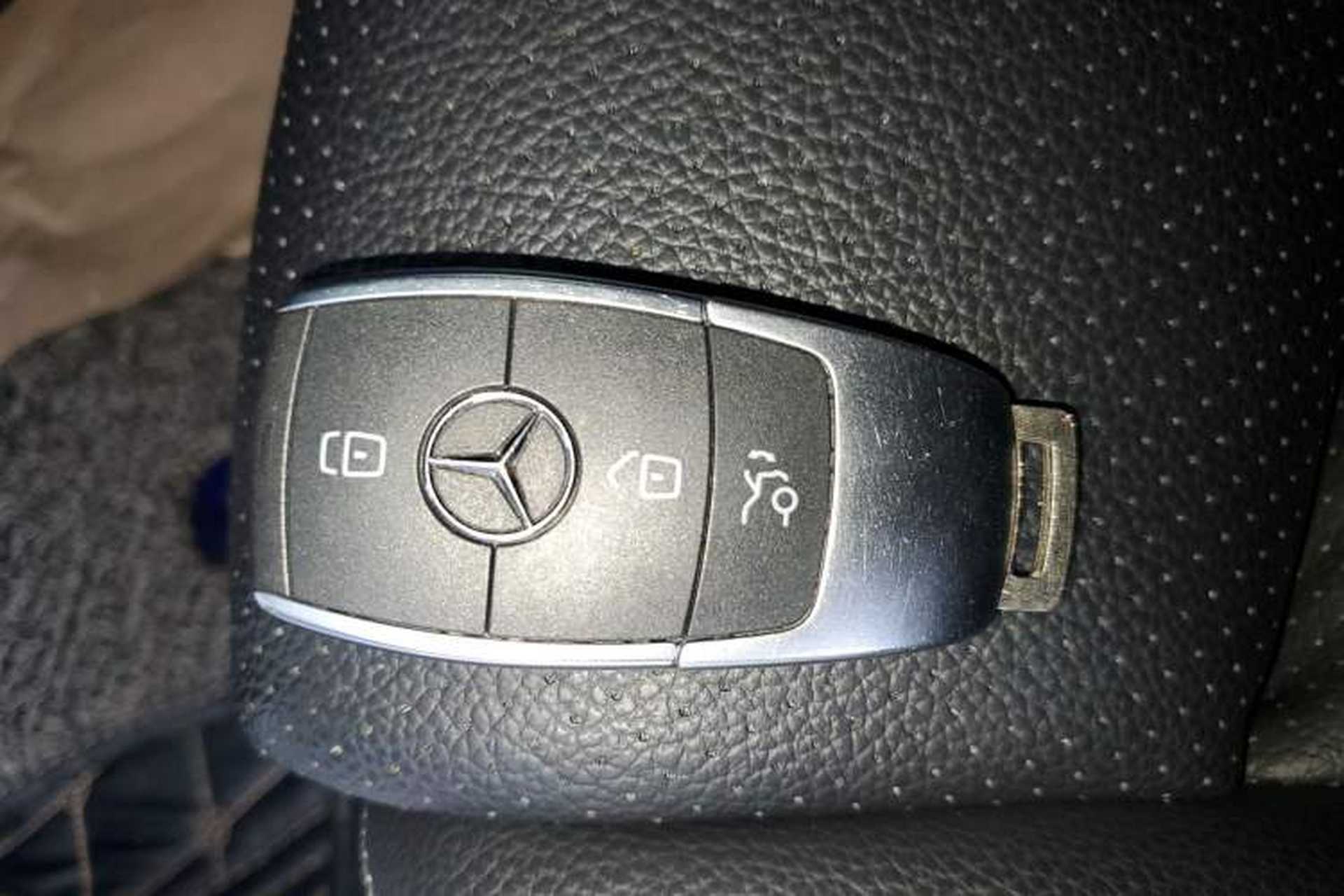 Used Mercedes-Benz C-Class 2019 C 260 L 4MATIC Sport Edition Interior 1