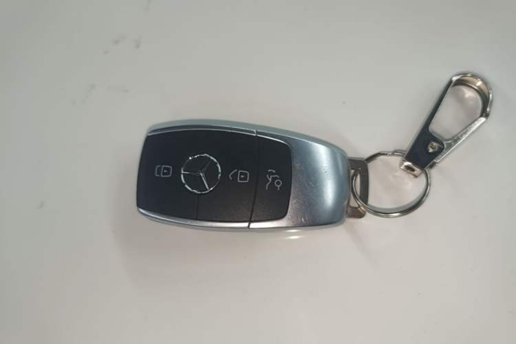 Used Mercedes-Benz C-Class 2019 C 260 L Interior 1