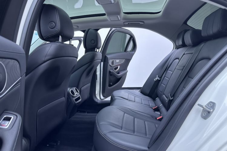 Used Mercedes-Benz C-Class 2019 Restyled C 260 L Sport Edition Interior 10