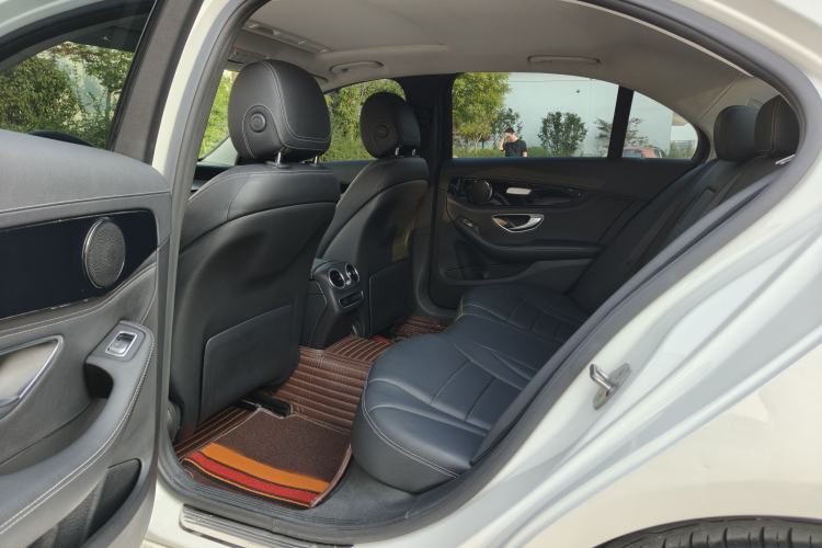 Used Mercedes-Benz C-Class 2019 C 180 L Dynamic Sports Edition Interior 2