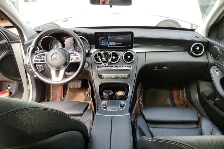Used Mercedes-Benz C-Class 2019 C 180 L Fashion Edition Sport Version Interior 2