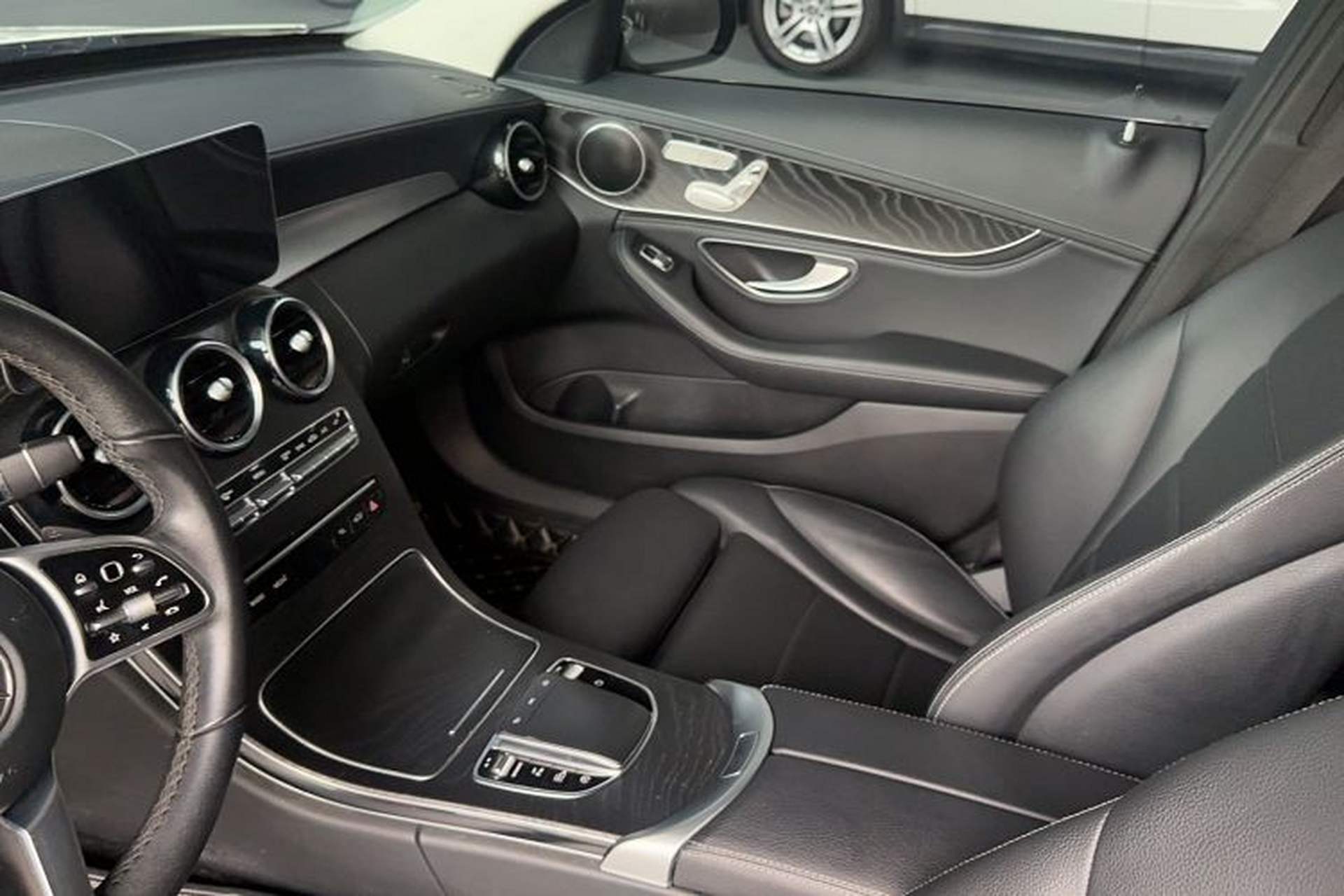 Used Mercedes-Benz C-Class 2019 C 260 L Sport Edition Interior 2