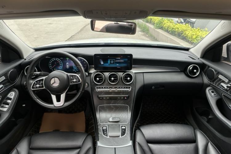 Used Mercedes-Benz C-Class 2019 Restyled C 260 L Sport Edition Interior 2