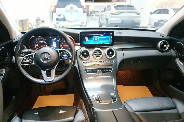 Used Mercedes-Benz C-Class 2019 C 180 Estate Interior 2
