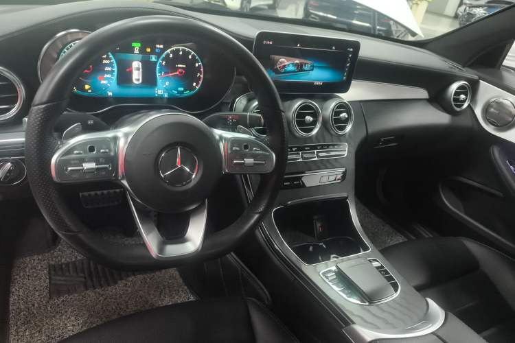 Used Mercedes-Benz C-Class 2019 C 260 Coupe Interior 2
