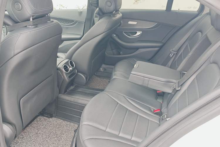 Used Mercedes-Benz C-Class 2019 C 180 L Fashion Edition Sport Version Interior 2
